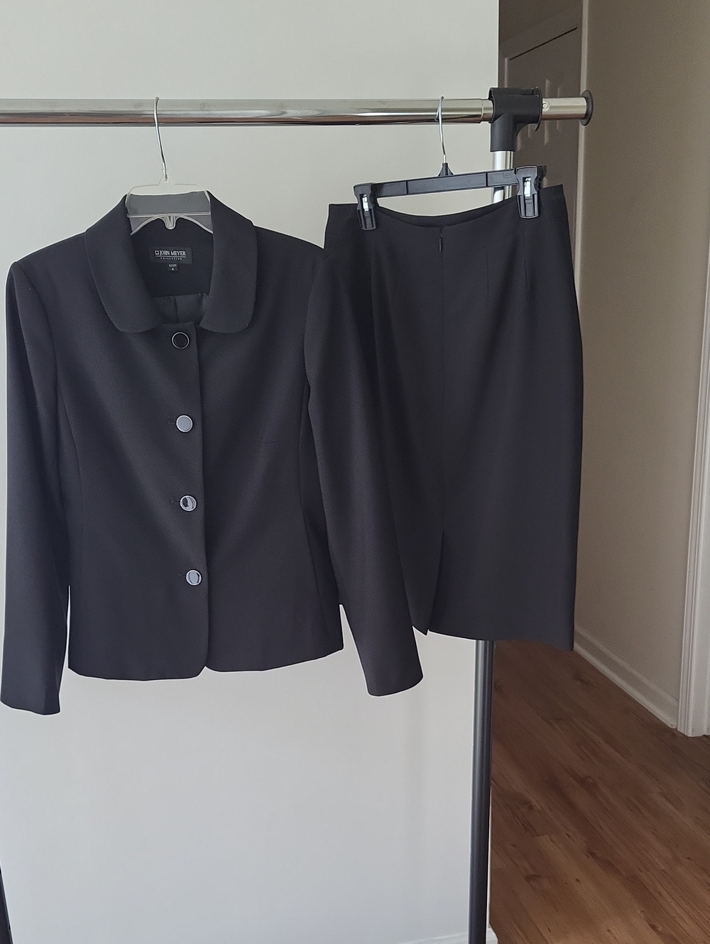 Classic Black Pencil Skirt by Ellen Tracy - Sleek Office Staple